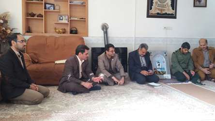 دیدار با خانواده شهدا  (3).jpg 